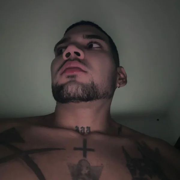 Chat +18 off-line de Hassan_GoldDick