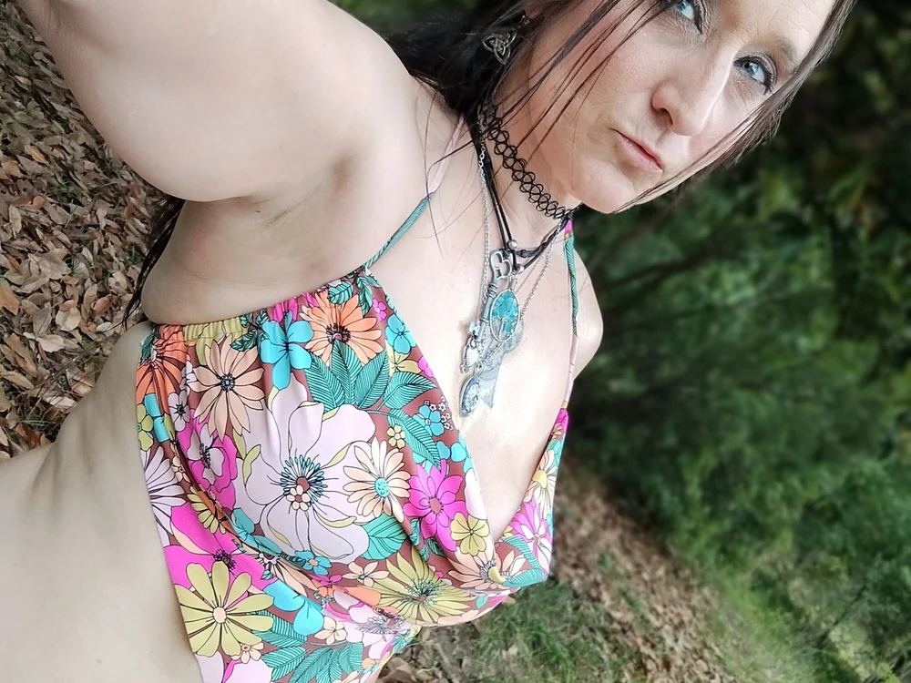 Lilith_730's Offline Chat Room
