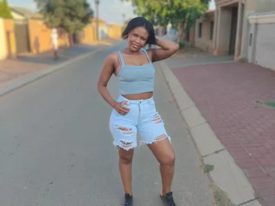 BendMeOverXX profile