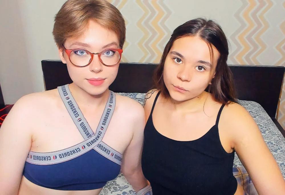 NaiaGarcy's Offline XXX Chat