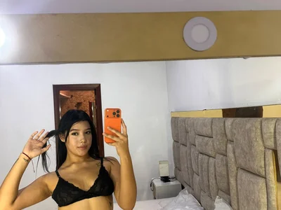 AmaraRose__ Female Teen Live Cam Strip