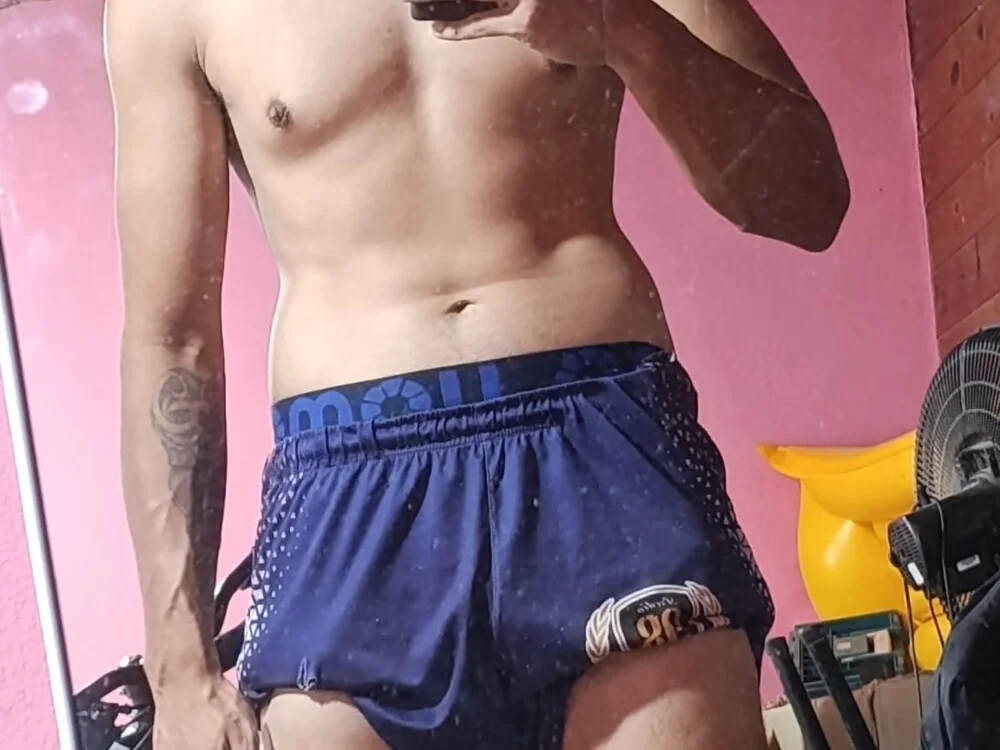 Nahuel141414 Offline XXX Chat