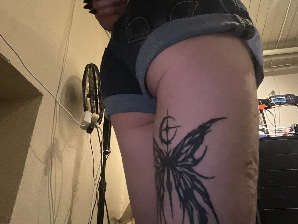 mollyylovee Offline XXX Chat