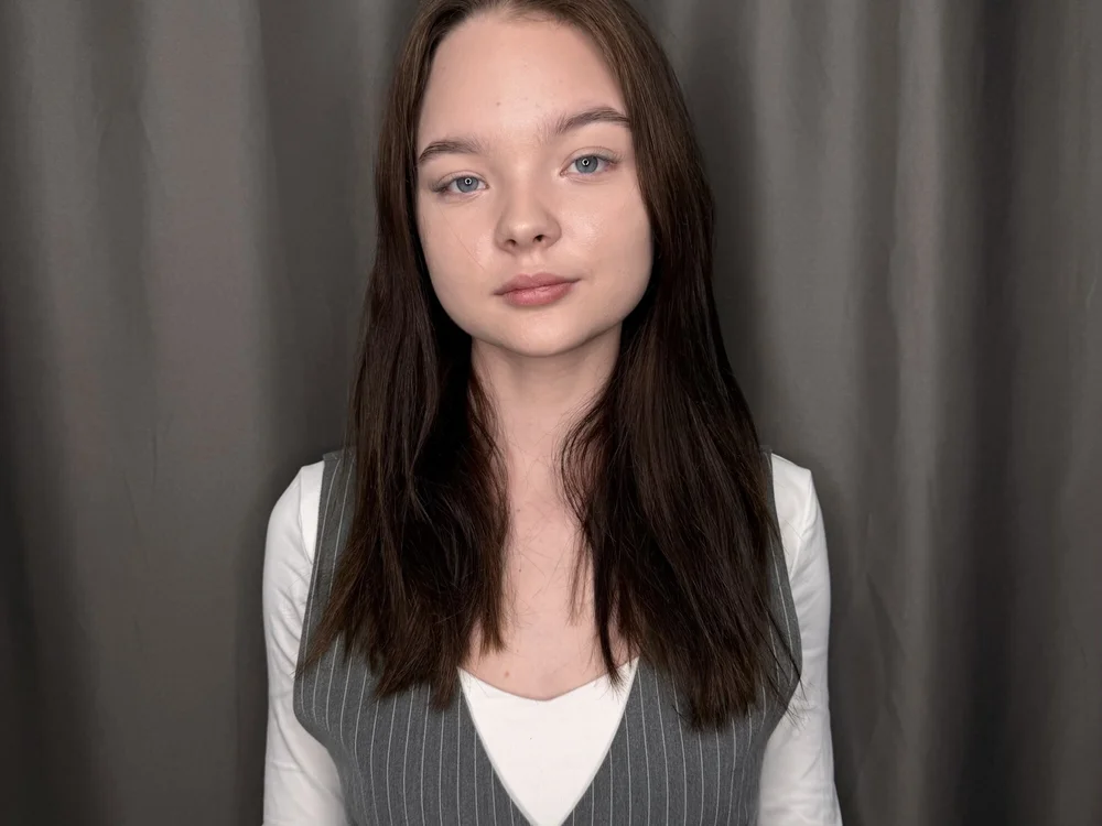 AngeliaWoody's Offline Chat Room