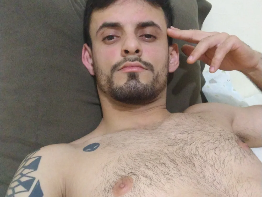 micaeljg1 offline chatrum