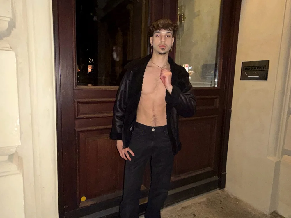 XXX chat uživo modela fbartuz