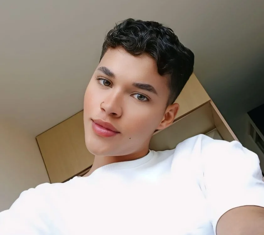 Lexx_Boy's Offline Chat Room