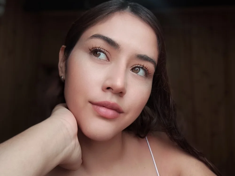 Nicole3444's Offline XXX Chat