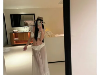 -Nibi- Female Striptease Live Cam Nude