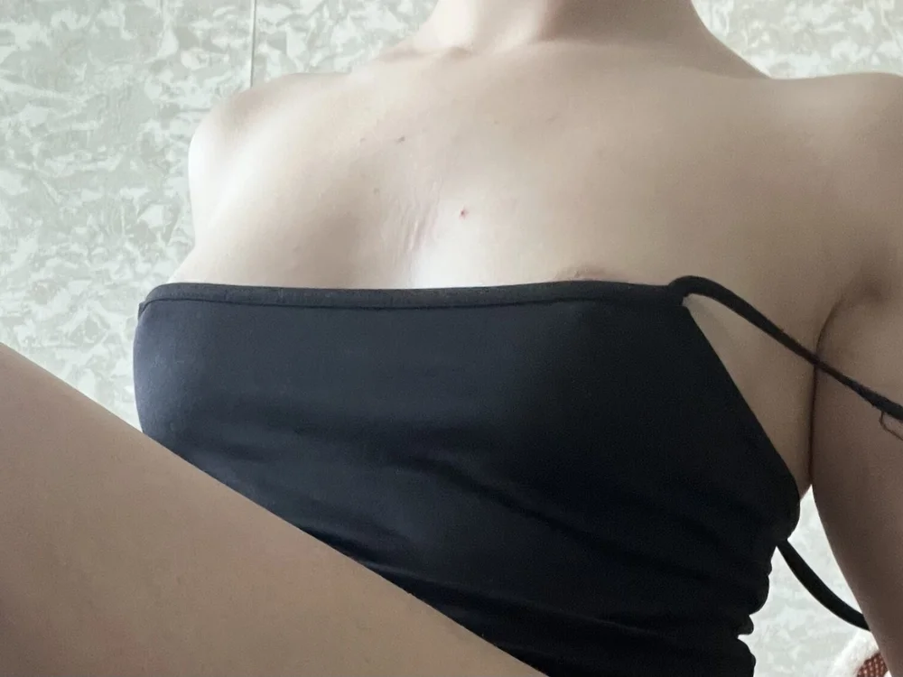 lolawinter Offline XXX-chat