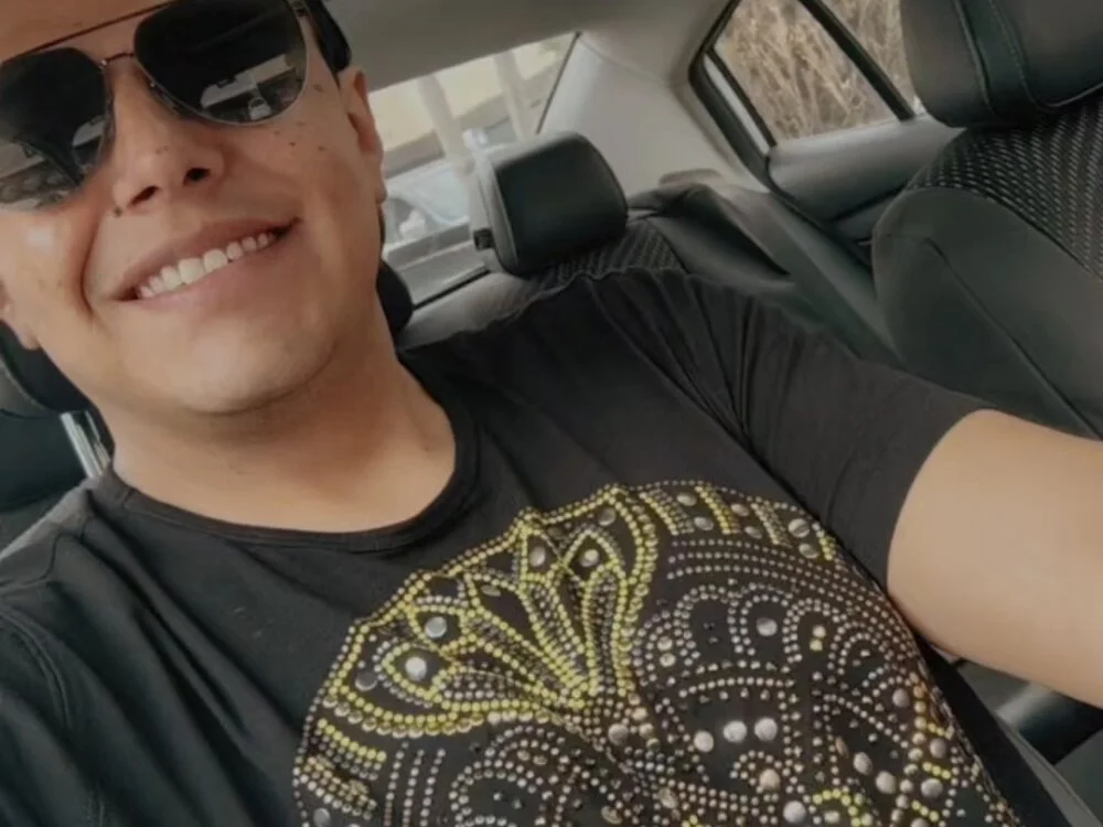 Alekandro_170595: офлайн-секс-чат