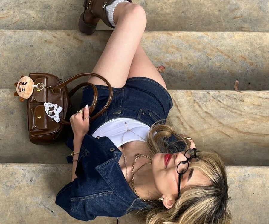 Jane_roses0's Offline XXX Chat