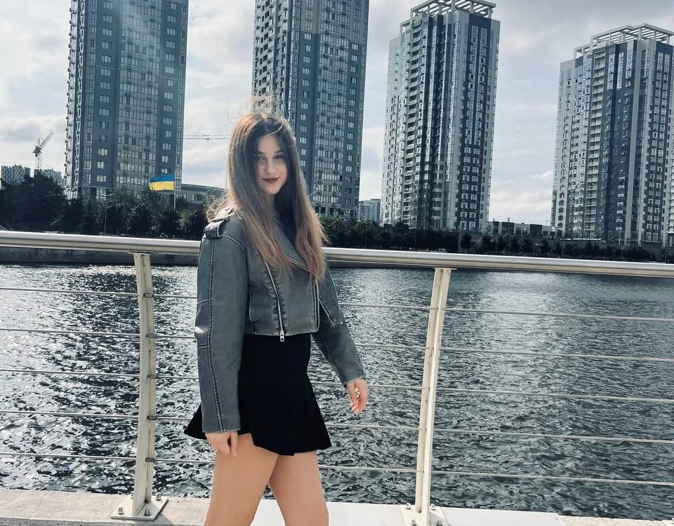 LovelySilk_63 Chat XXX offline