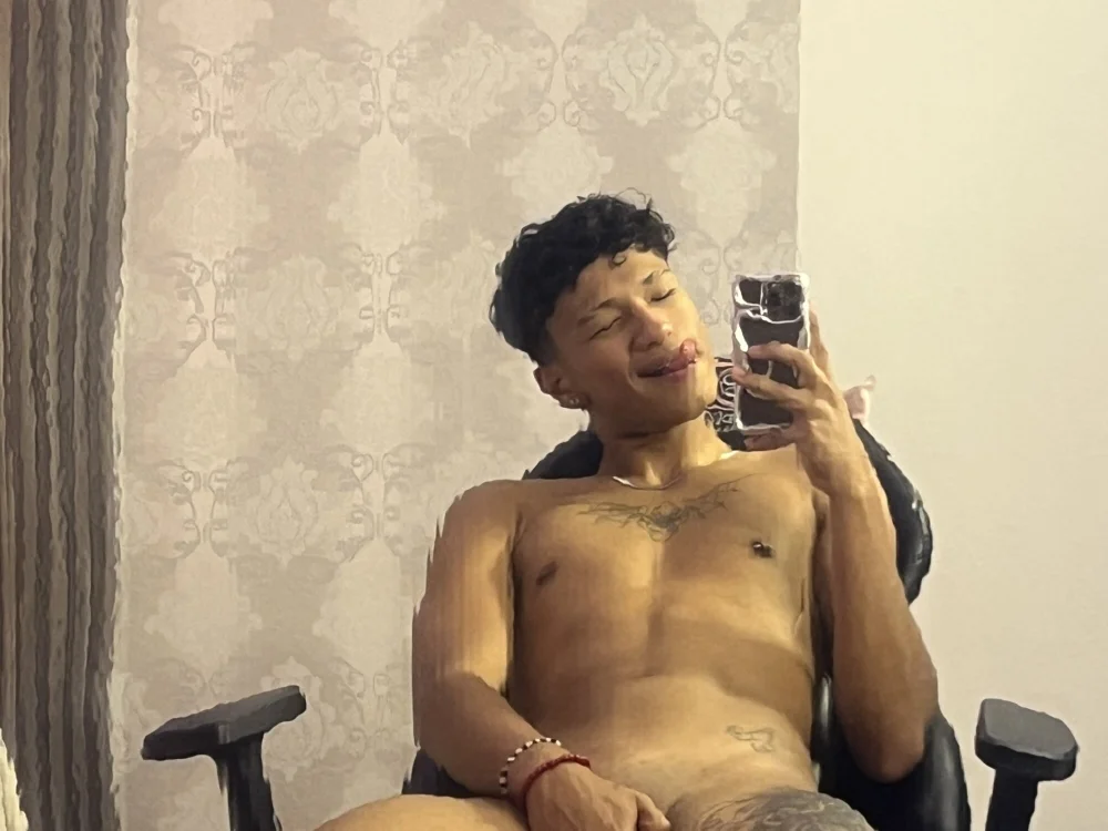 ETTE_MOON Offline XXX-chat