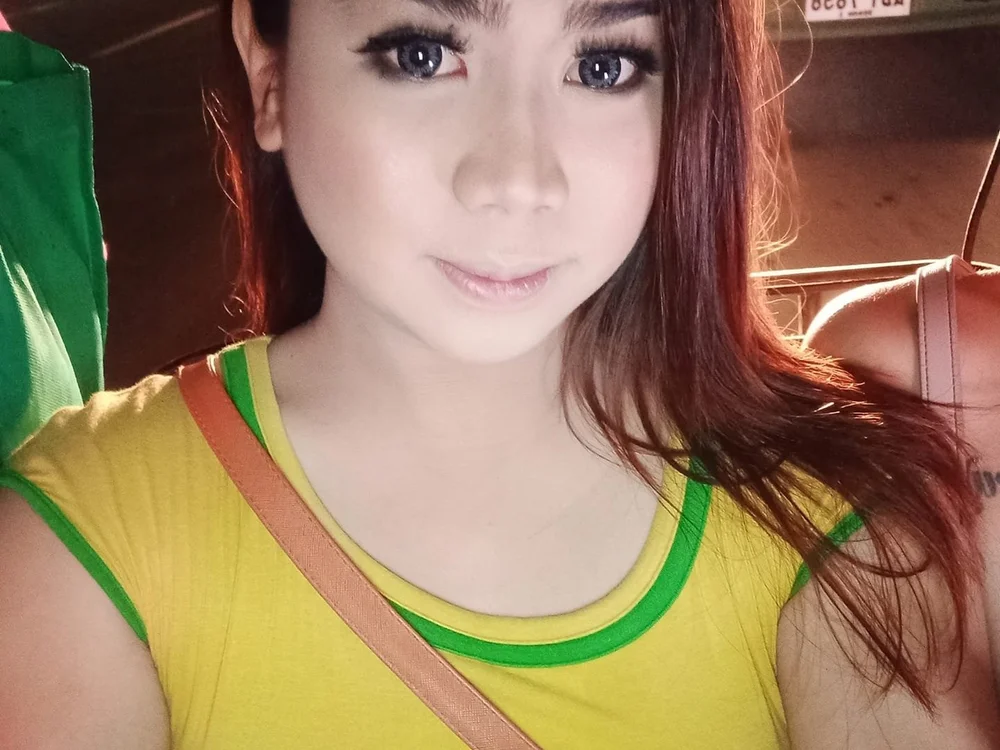 ASIANHUGEASSHOLEx's Offline Chat Room