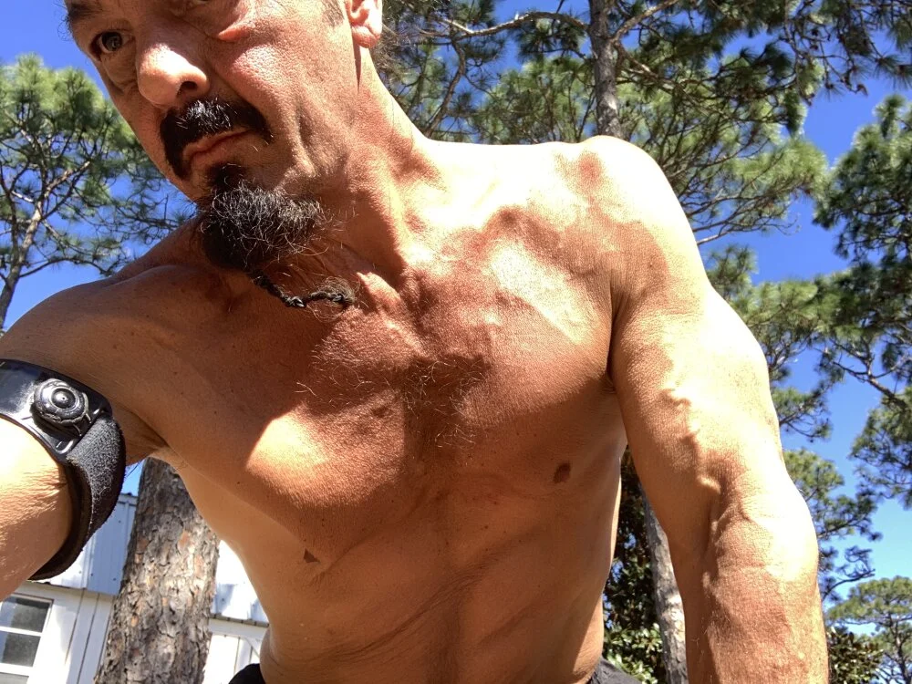 SwordStallionVibes: офлайн-секс-чат