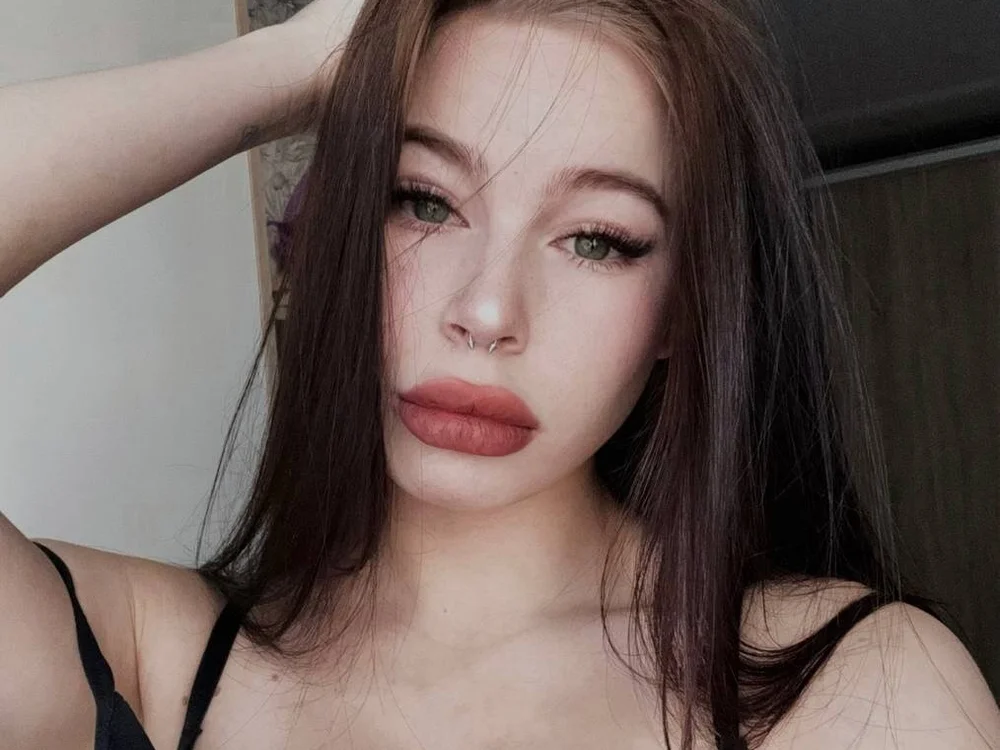 SuperBigTits offline chatrum