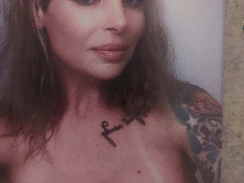 VixenThorne offline chatrum