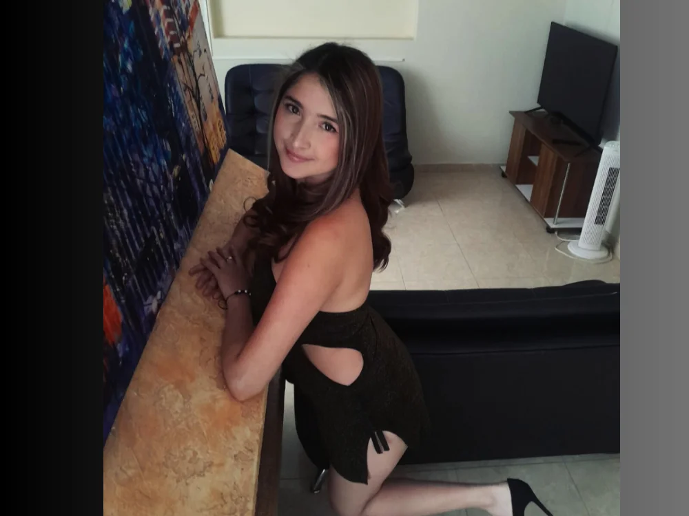 CeletheJones offline XXX-chat