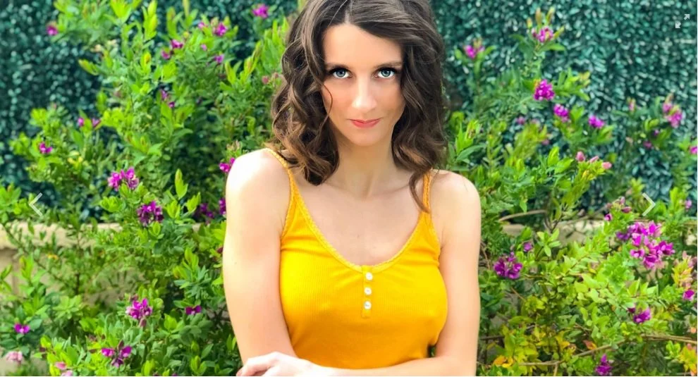 BeautyAndTheGeek's Offline Chat Room