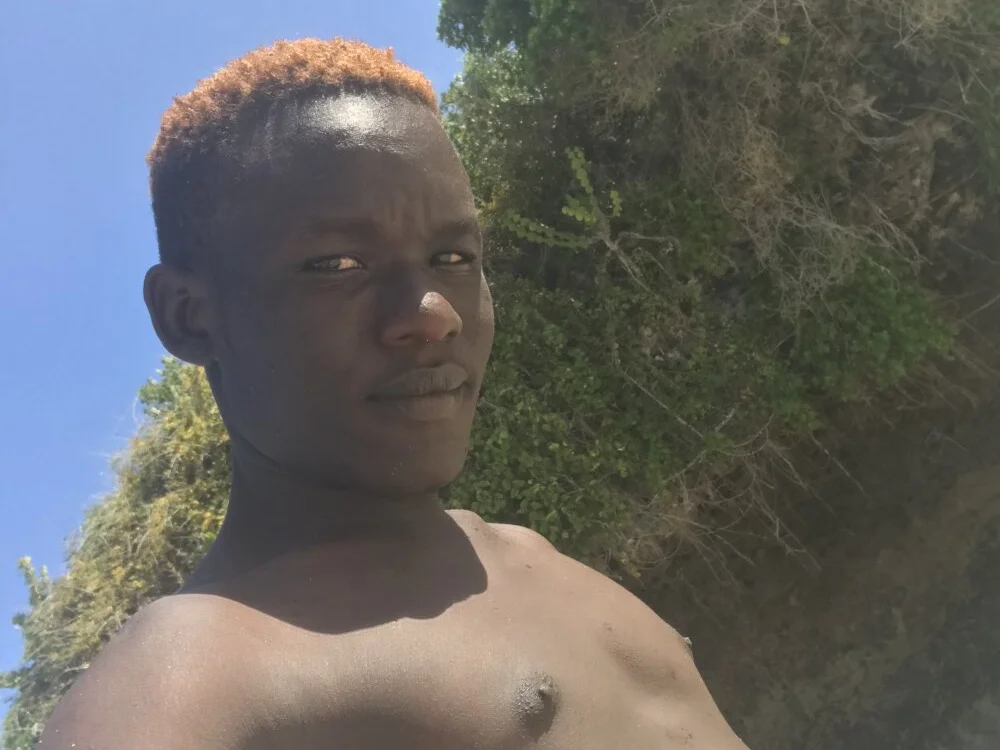 Kimxxl98 Obrolan XXX Offline