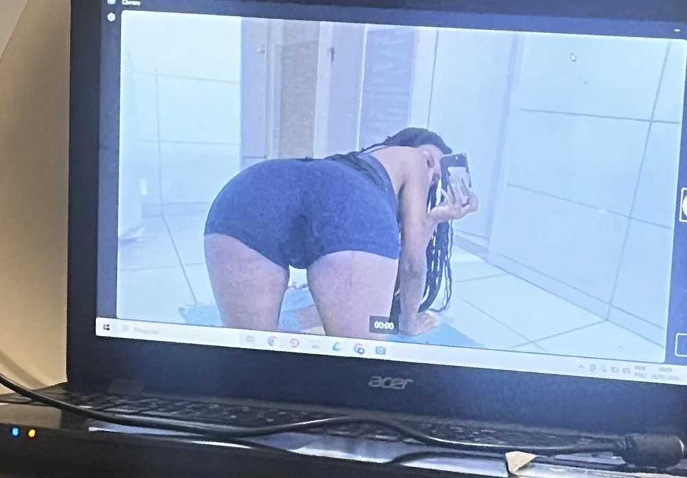Nocturnaebony's Offline XXX Chat