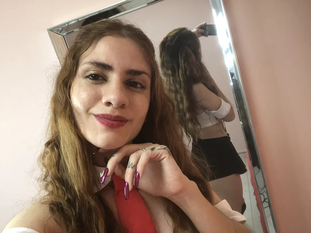 MARAIADICKSON's Offline Chat Room