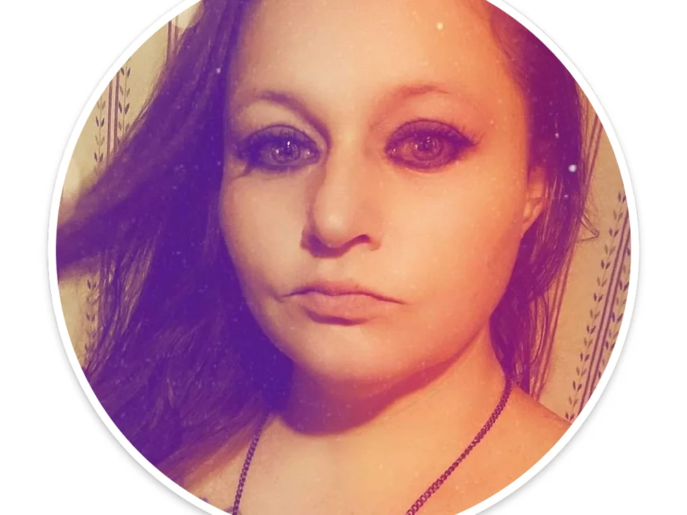 BeccaBaby910's Offline Chat Room