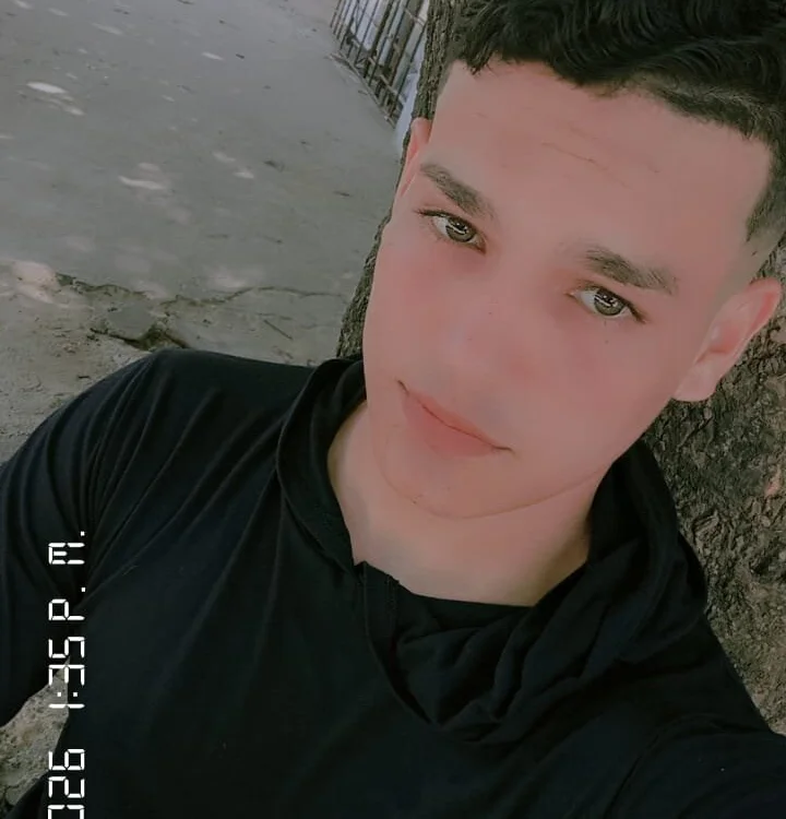 SalvatoreMiller: συνομιλία ΧΧΧ εκτός σύνδεσης