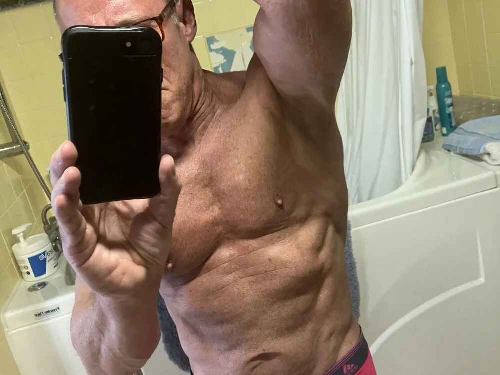 mimiplauge1 অফলাইন XXX চ্যাট