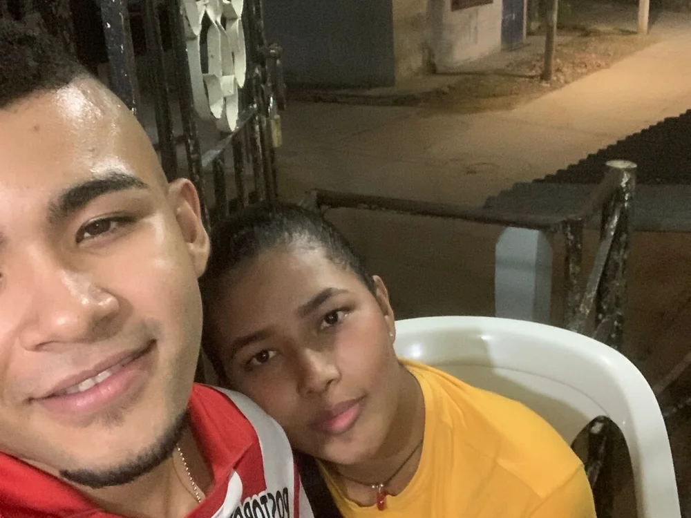 CandyAndJeremy's Offline XXX Chat