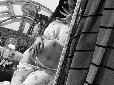 Valerielovee_ profile