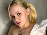 PamelaLloyd's Offline Chat Room