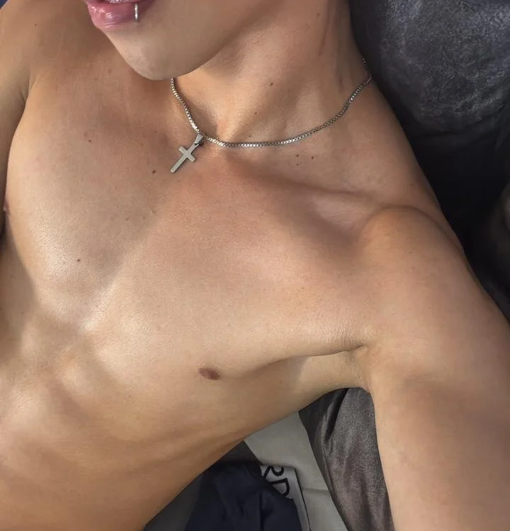 liam_twiink Offline XXX-chat