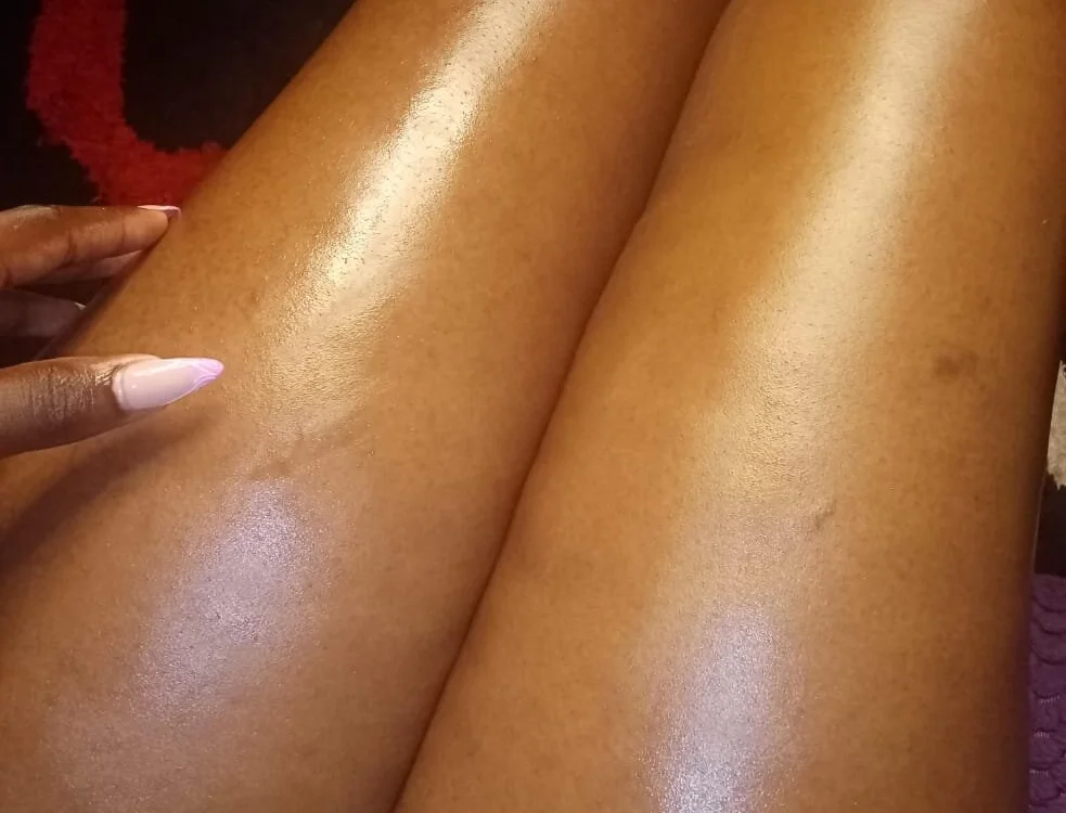 The-Peach-Flexer: συνομιλία ΧΧΧ εκτός σύνδεσης