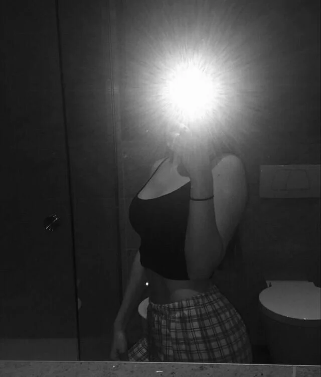 Offline chat soba modela lau-sof