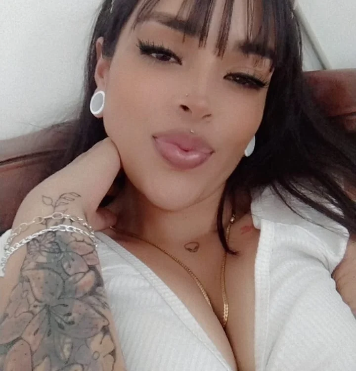 shekatthe – Offline XXX chat