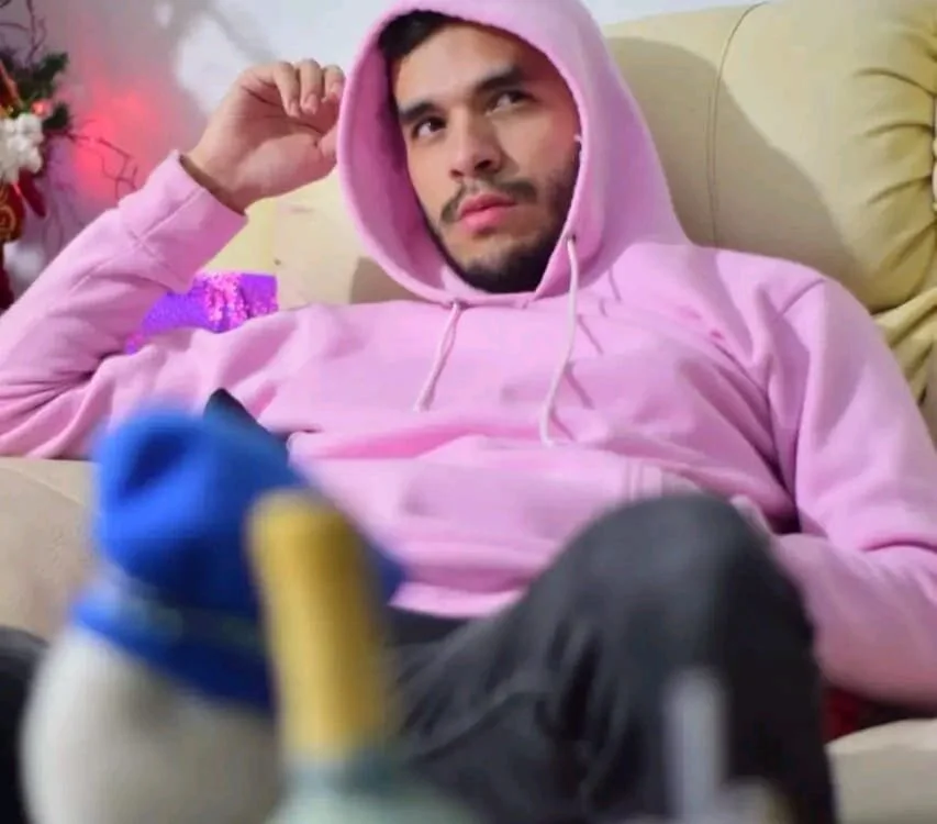 pether_hairy Chat XXX offline