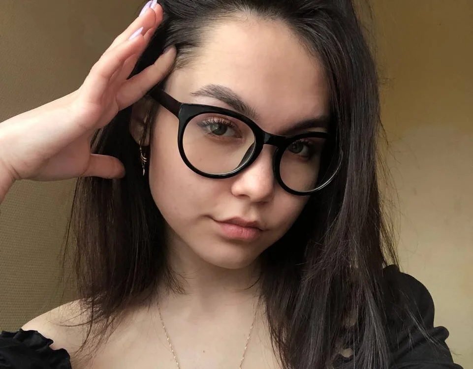 ViktoriaAcker's Offline XXX Chat