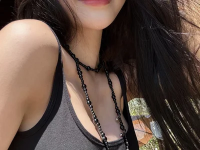 Livu-asian - Girl 