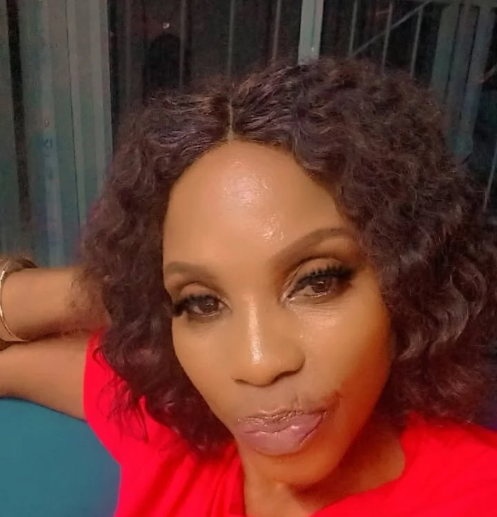 دردشة KINKYDOLL4U الجنسية دون اتصال