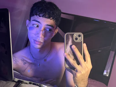 Adriann_voss Couple Mobile Sex Webcam