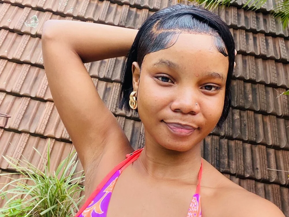 Anita031 Chat XXX Ngoại tuyến