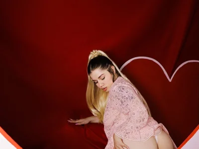 Aniushka Female Latinblowjob Striptease Cam