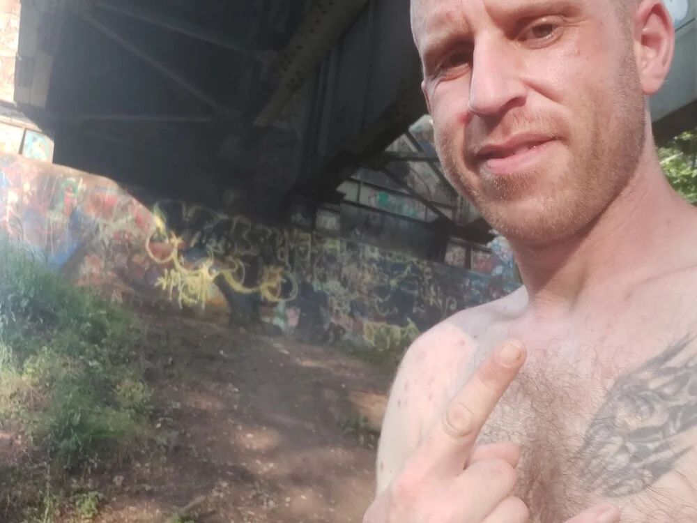 Anix888's Offline XXX Chat