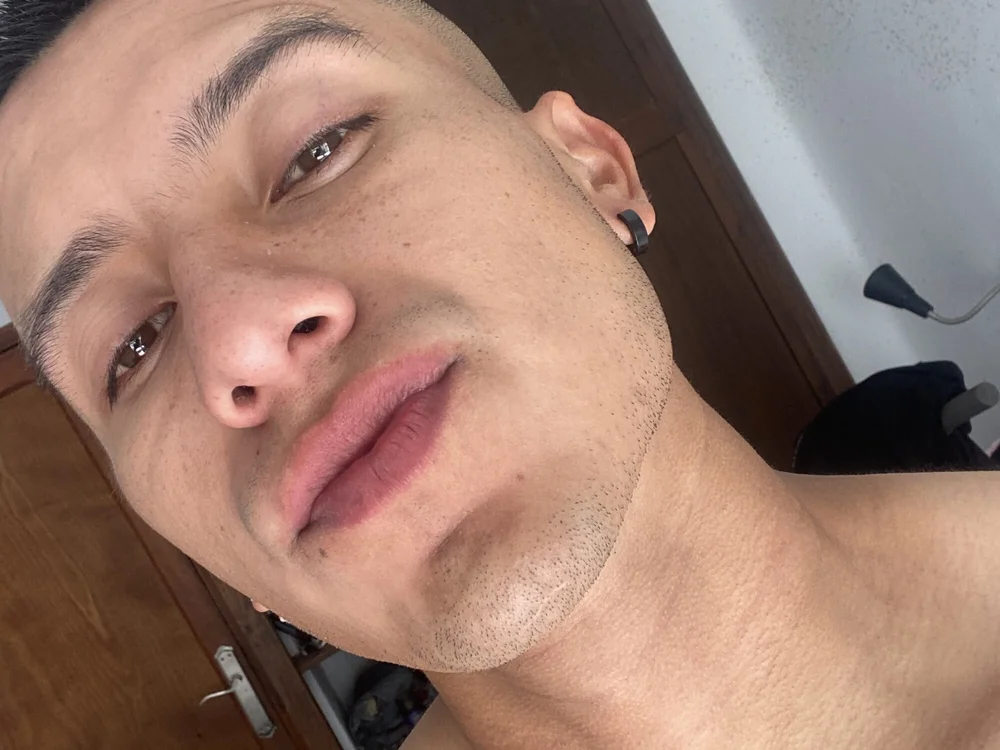 Offline chatovací místnost jLyleMHendJ