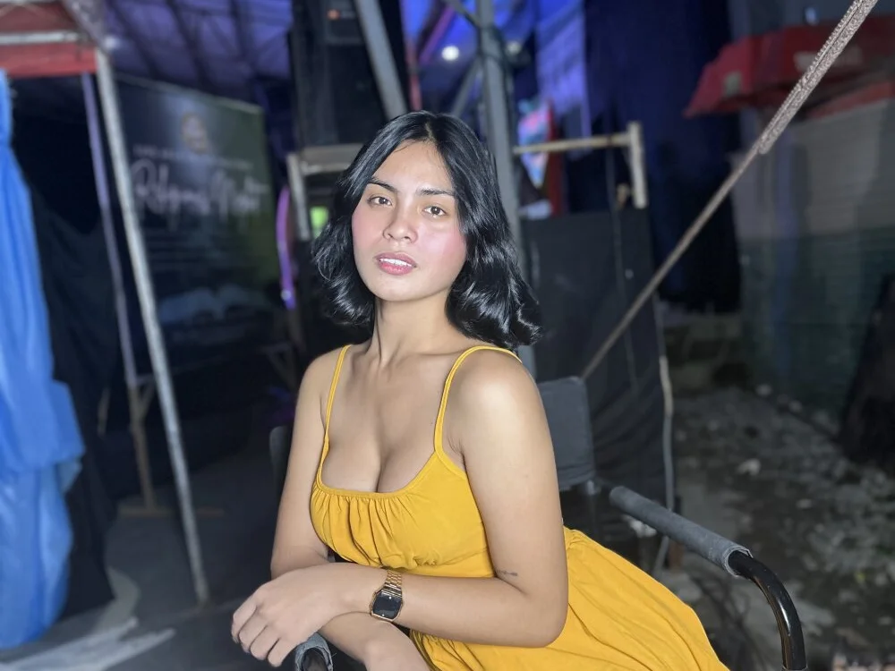 sabrina_cutieee69 Offline XXX Chat