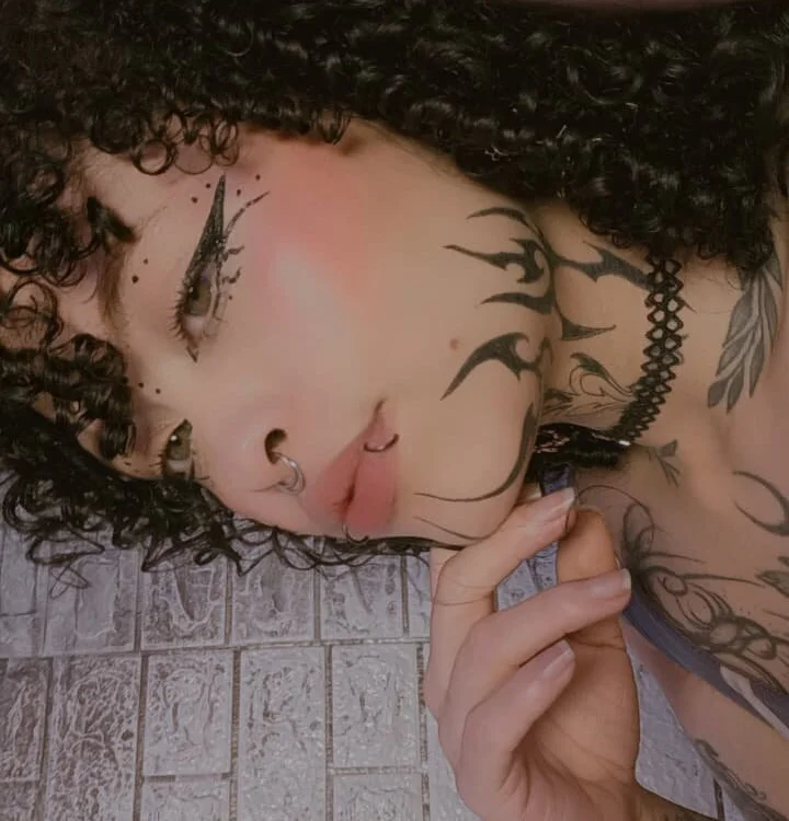 mia_hernnandez লাইভ XXX চ্যাট
