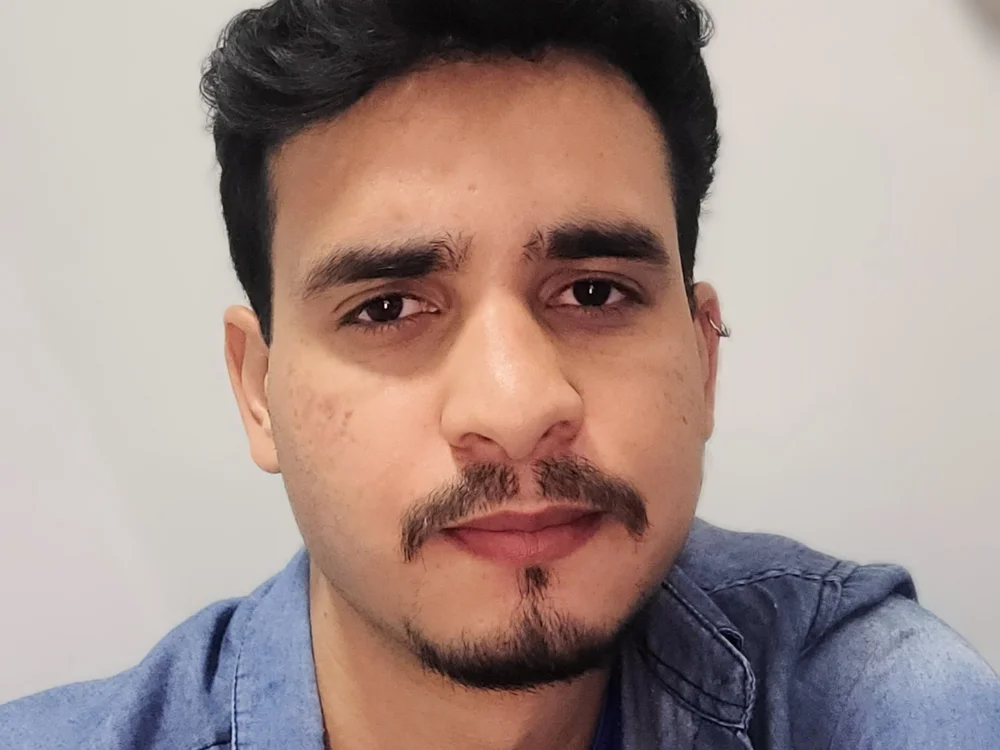Pedro_2456's Offline Chat Room