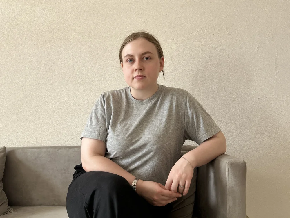 AlmaBryant's Offline Chat Room
